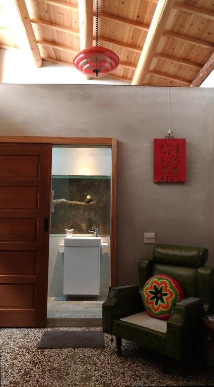 Yf 97.1 Apartment Тайнан Екстериор снимка